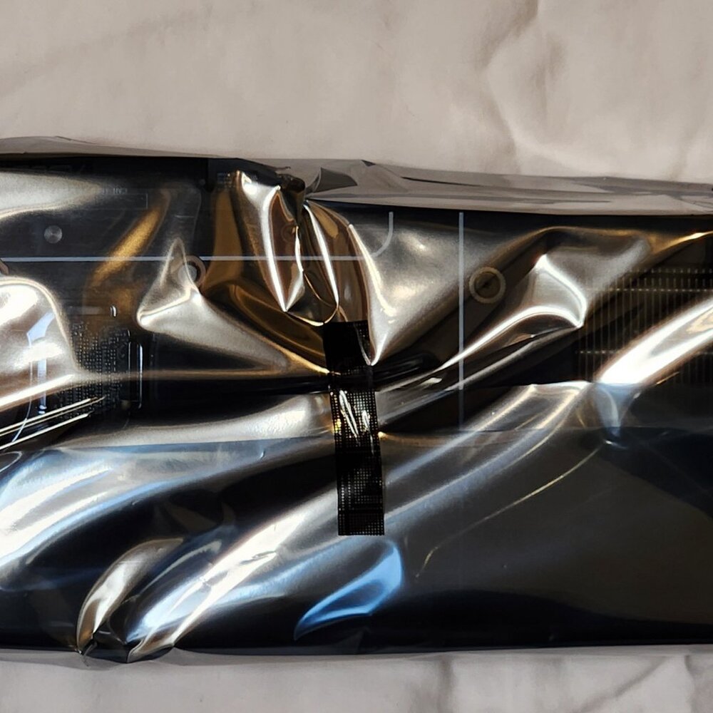 Brand New AMD Radeon 9070 XT - Picture 7 of 11